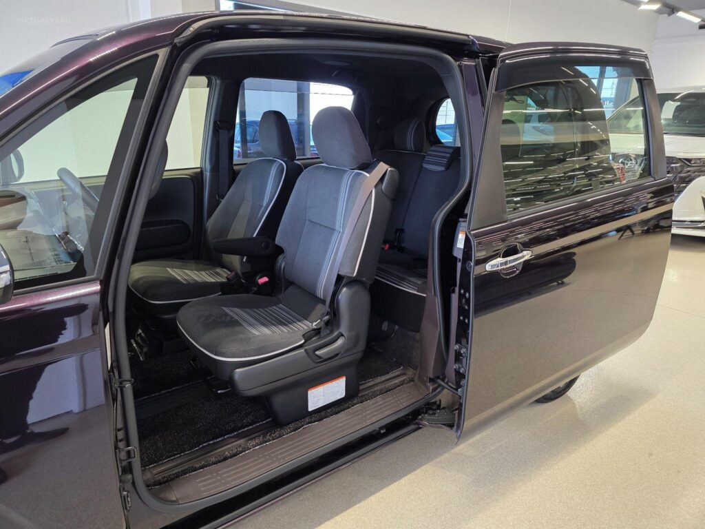 2015 TOYOTA Spade F