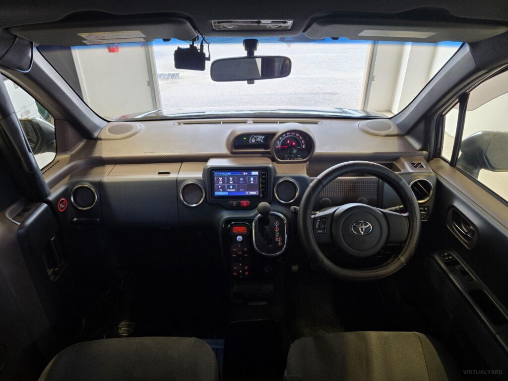 2015 TOYOTA Spade F