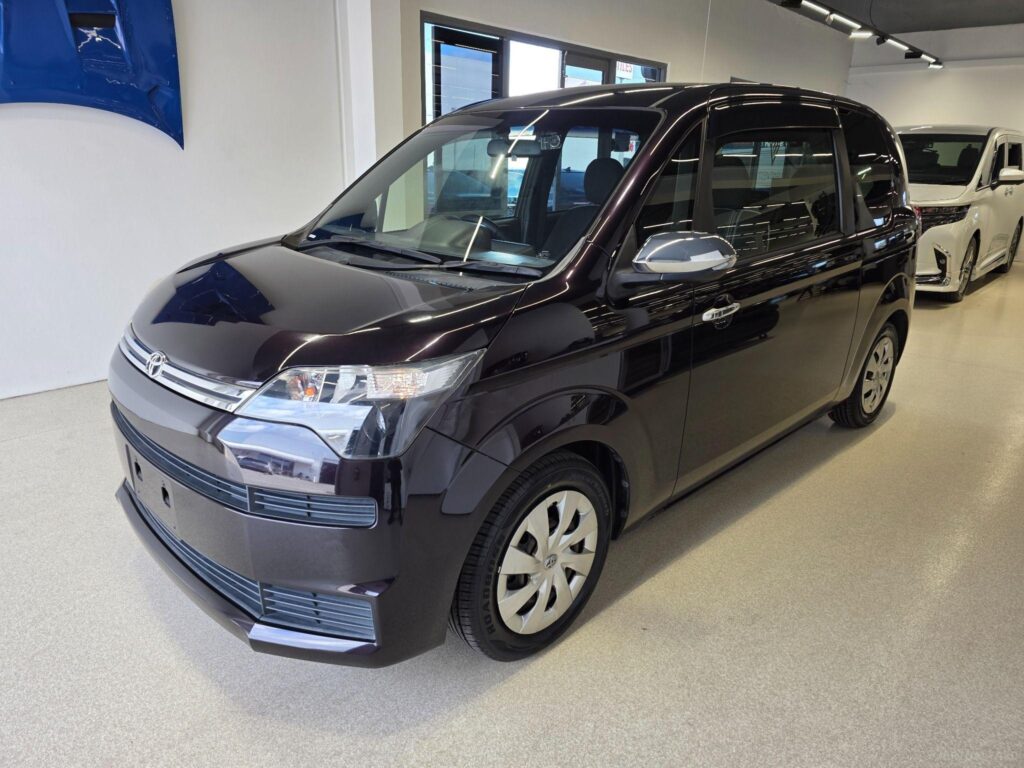2015 TOYOTA Spade F