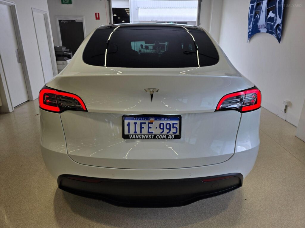 2023 TESLA MODEL Y REAR-WHEEL DRIVE MY23