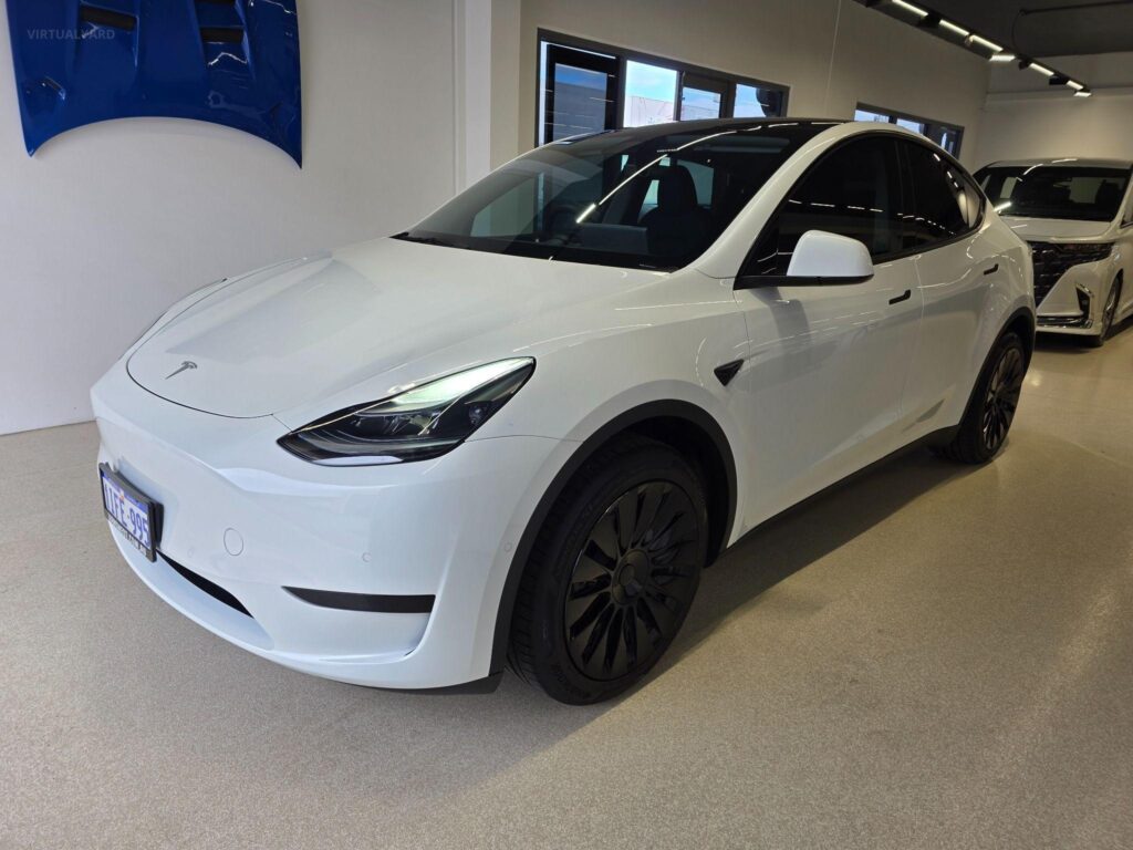 2023 TESLA MODEL Y REAR-WHEEL DRIVE MY23