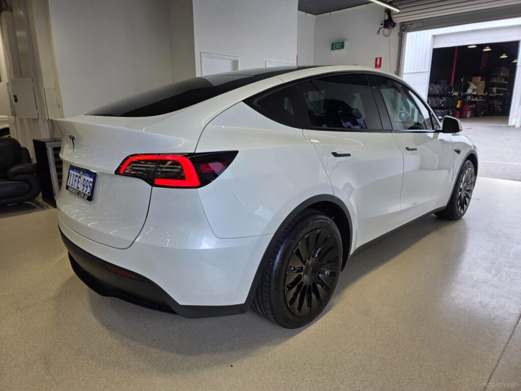 2023 TESLA MODEL Y REAR-WHEEL DRIVE MY23