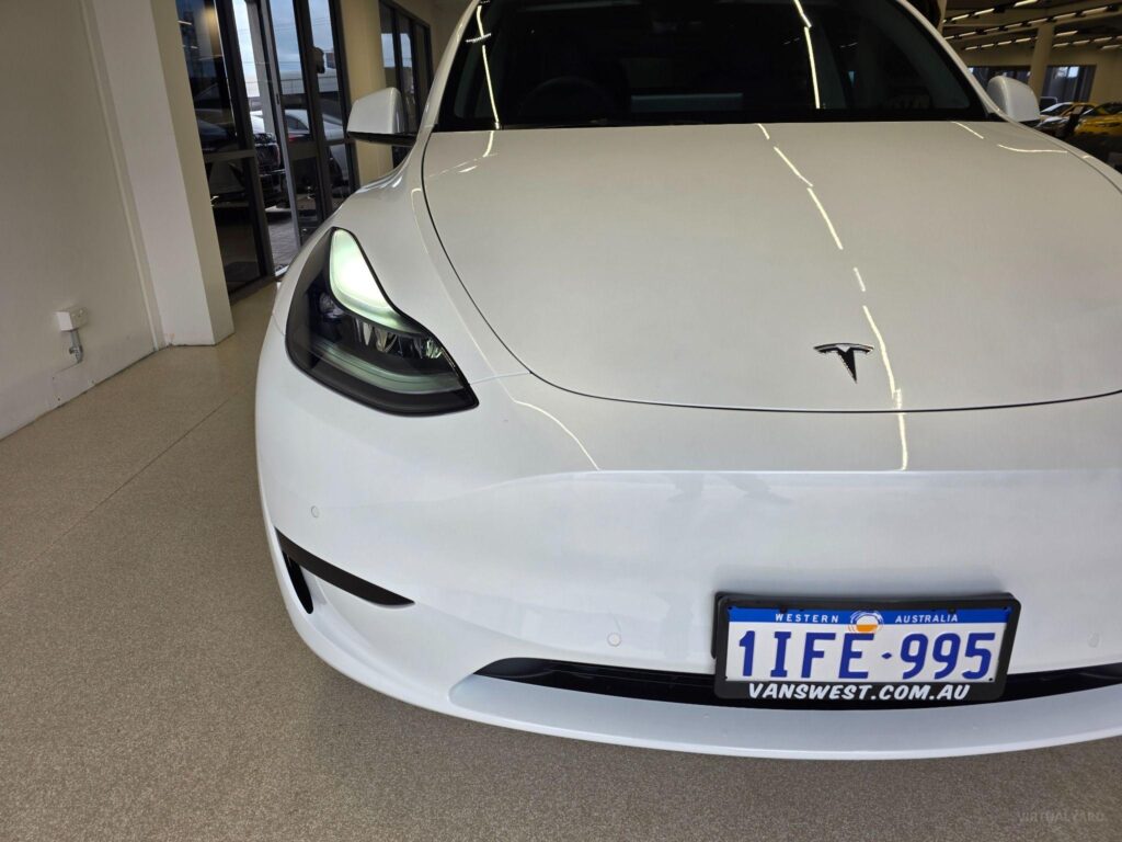 2023 TESLA MODEL Y REAR-WHEEL DRIVE MY23
