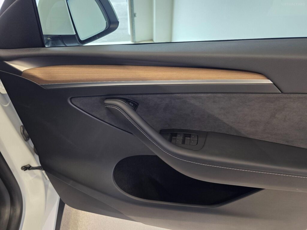 2023 TESLA MODEL Y REAR-WHEEL DRIVE MY23