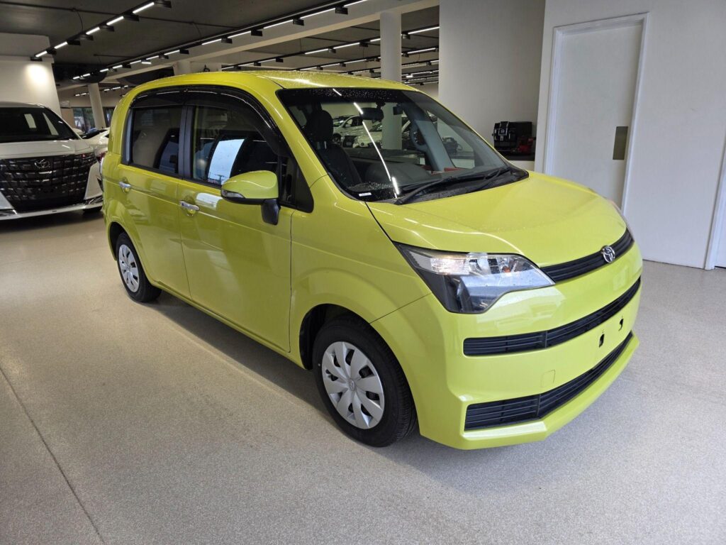 2013 TOYOTA Spade X