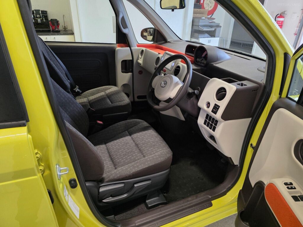 2013 TOYOTA Spade X