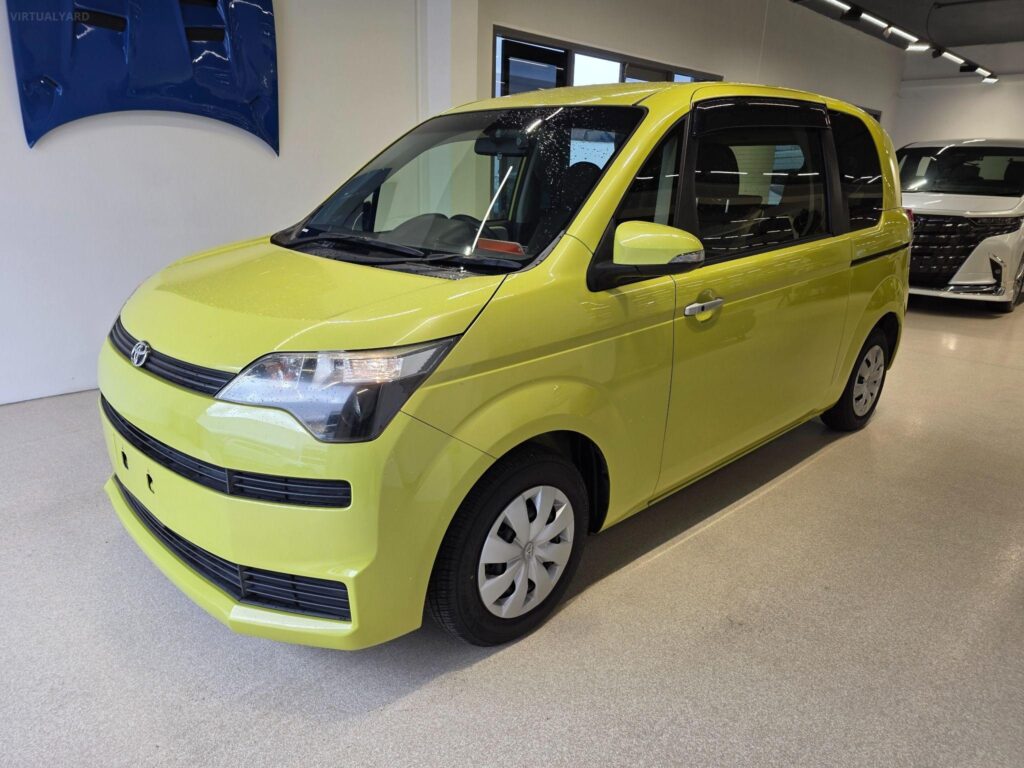2013 TOYOTA Spade X