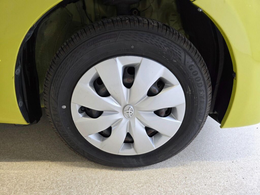 2013 TOYOTA Spade X