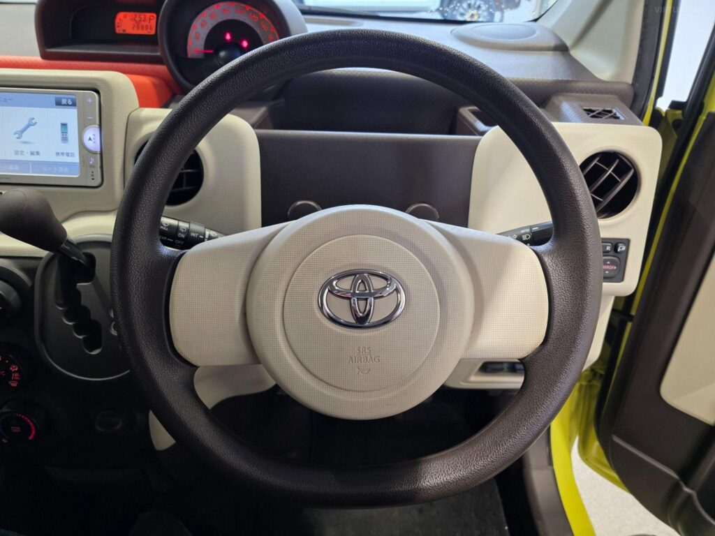 2013 TOYOTA Spade X