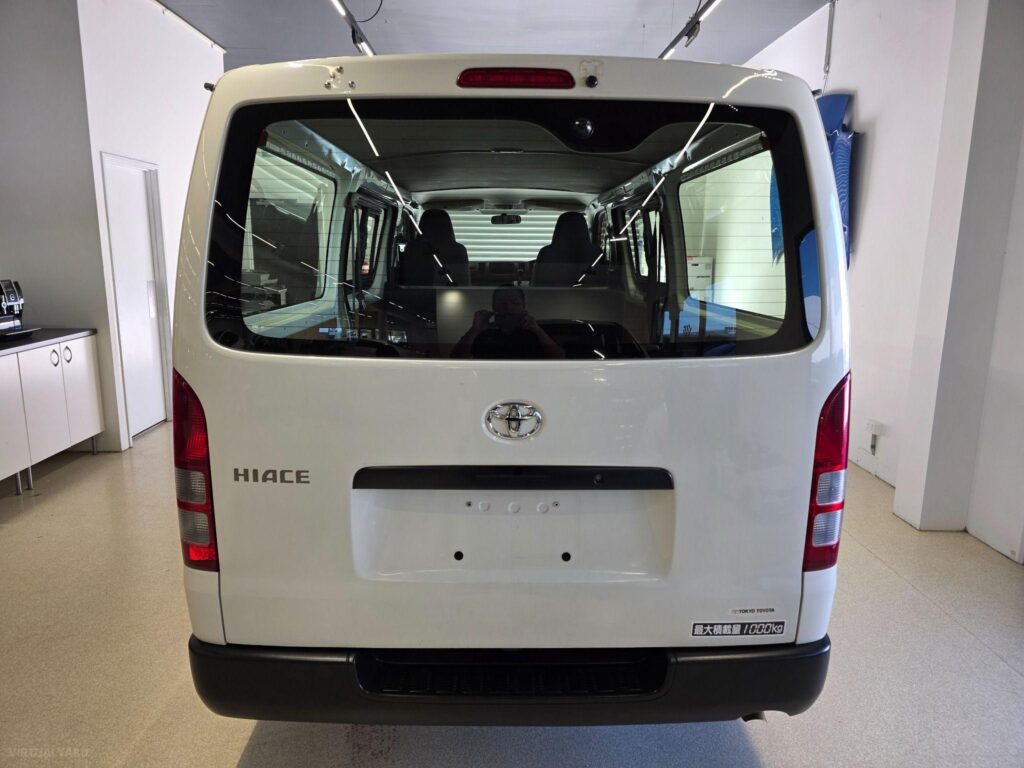 2015 TOYOTA HIACE DX TRH200