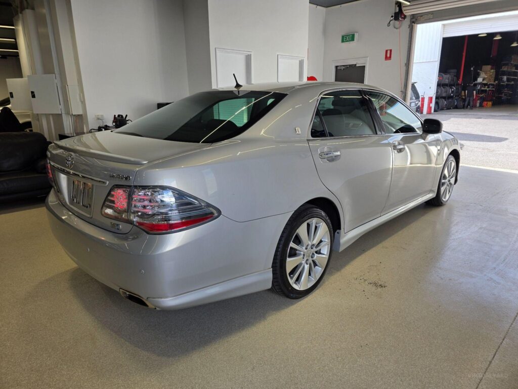 2009 TOYOTA CROWN HYBRID GWS204