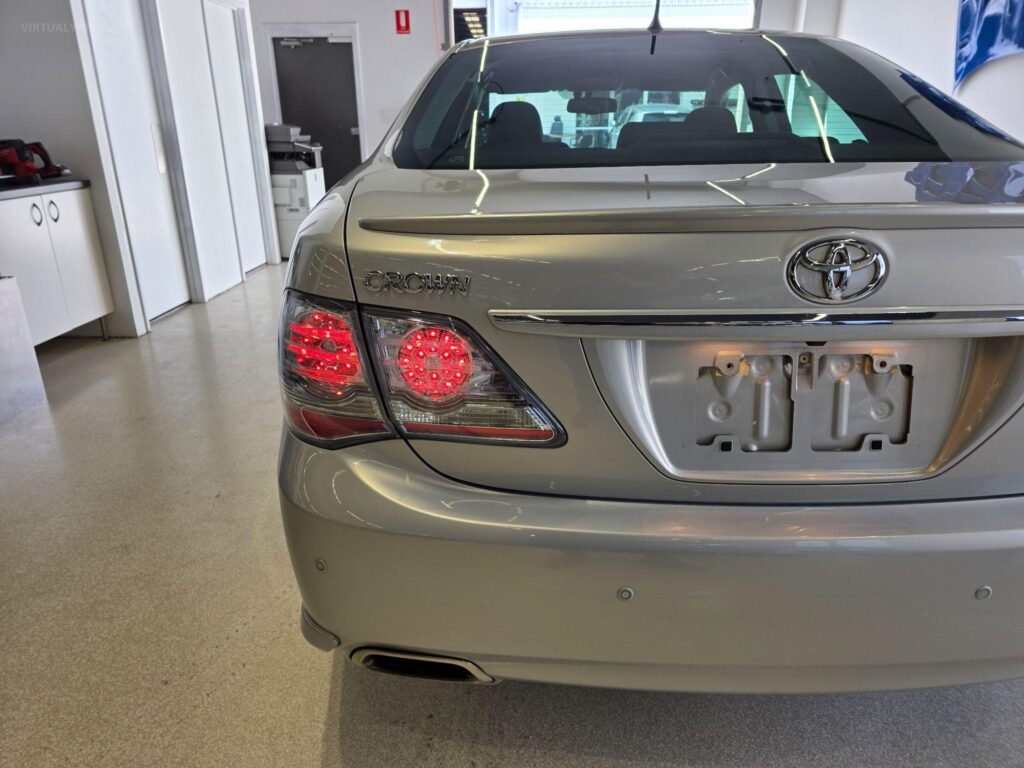 2009 TOYOTA CROWN HYBRID GWS204
