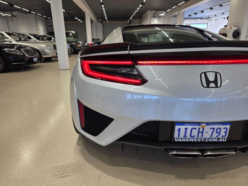 2016 Honda NSX 3.5TT Dual Clutch Hybrid AWD