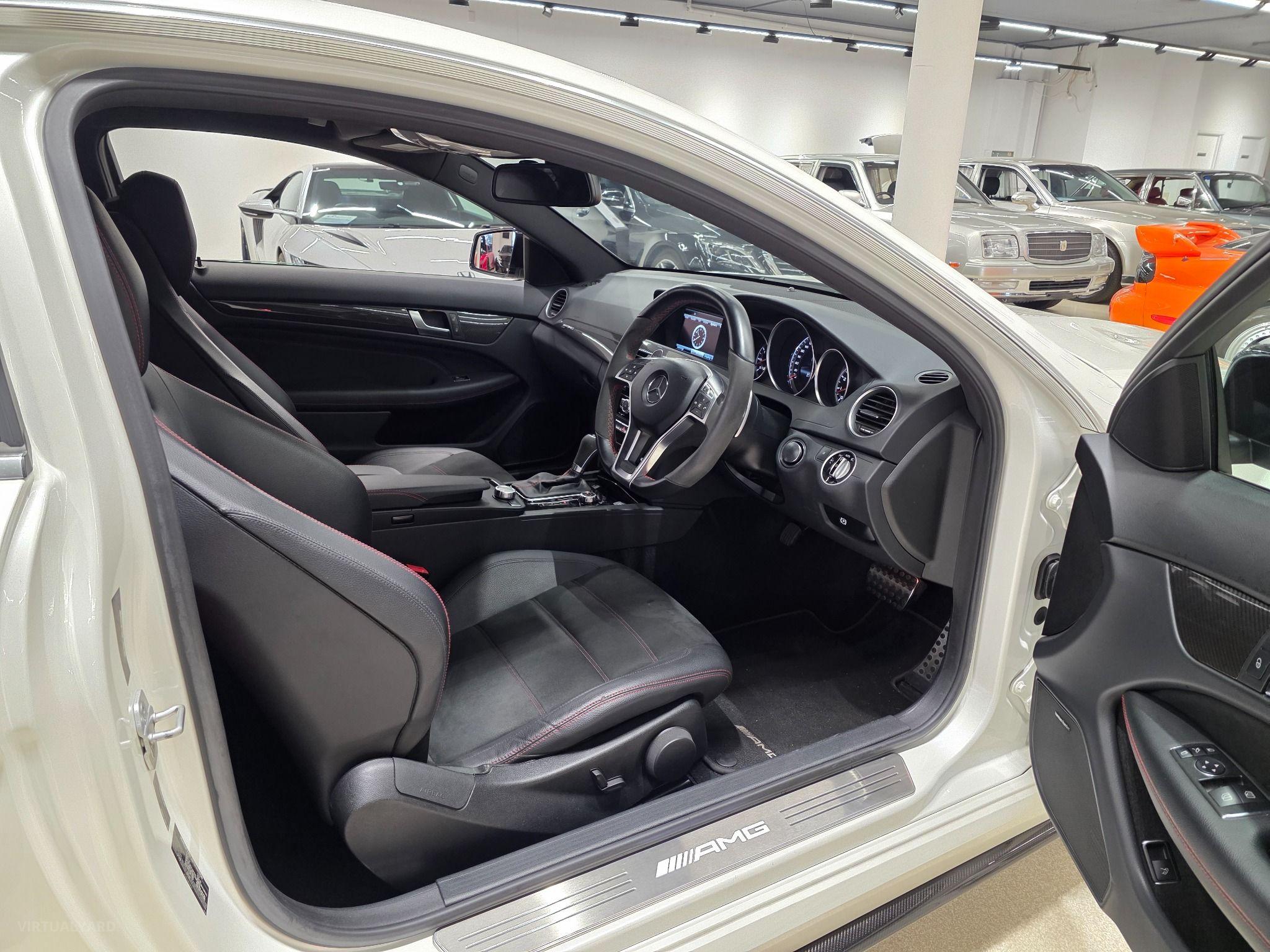 2012 MERCEDES C63 Black Series