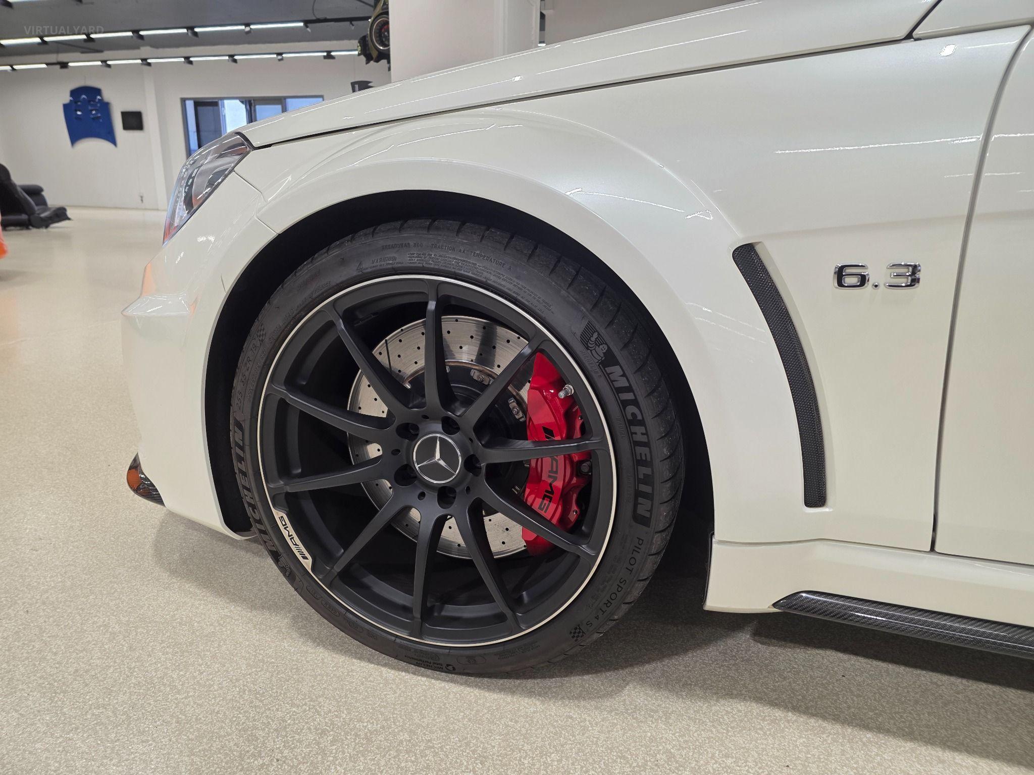 2012 MERCEDES C63 Black Series