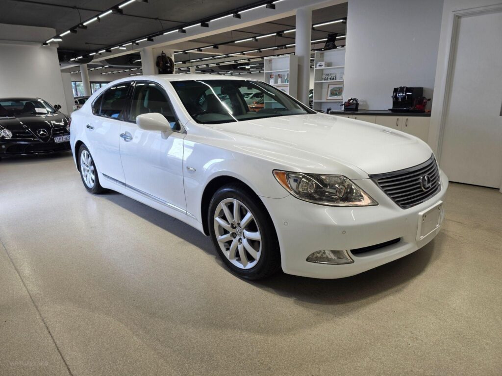 2007 Lexus Ls460 RWD I PACKAGE USF40