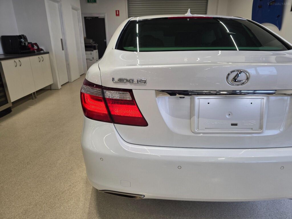 2007 Lexus Ls460 RWD I PACKAGE USF40