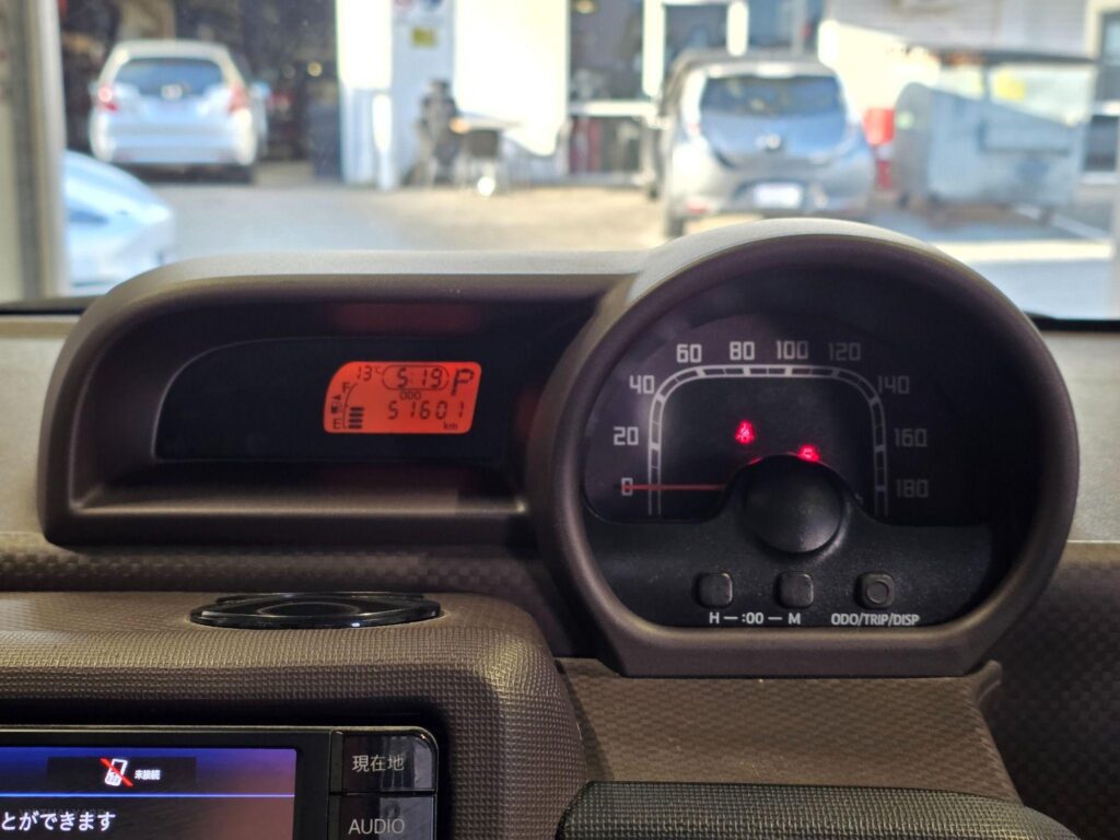 2015 Toyota Spade Y