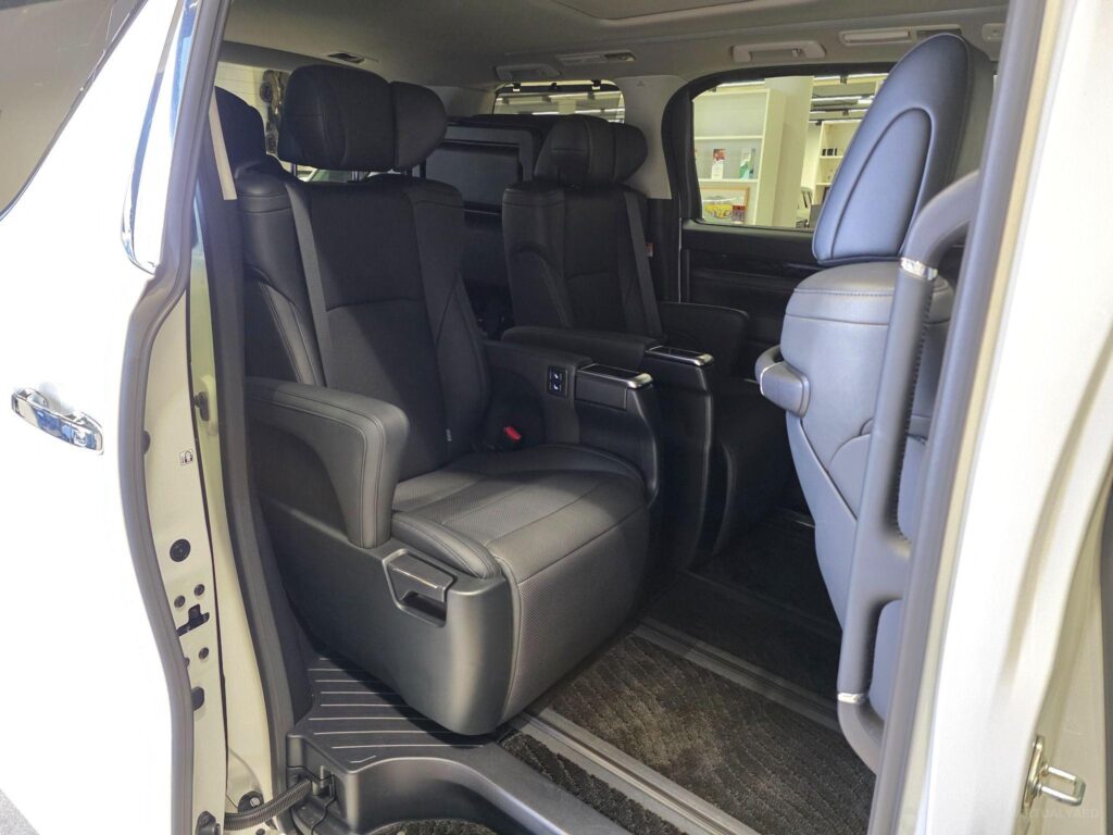 2023 Toyota Alphard AGH30
