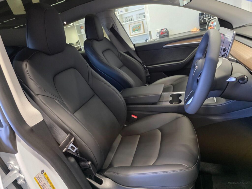 2025 Tesla Model Y REAR-WHEEL DRIVE MY25