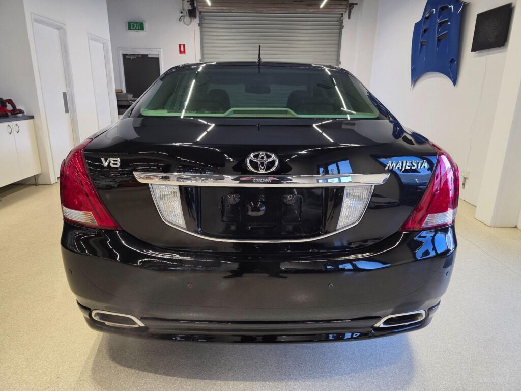 2009 Toyota Crown Majesta G Type F Package URS206