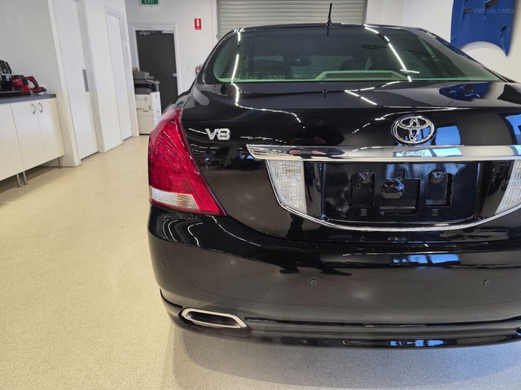 2009 Toyota Crown Majesta G Type F Package URS206