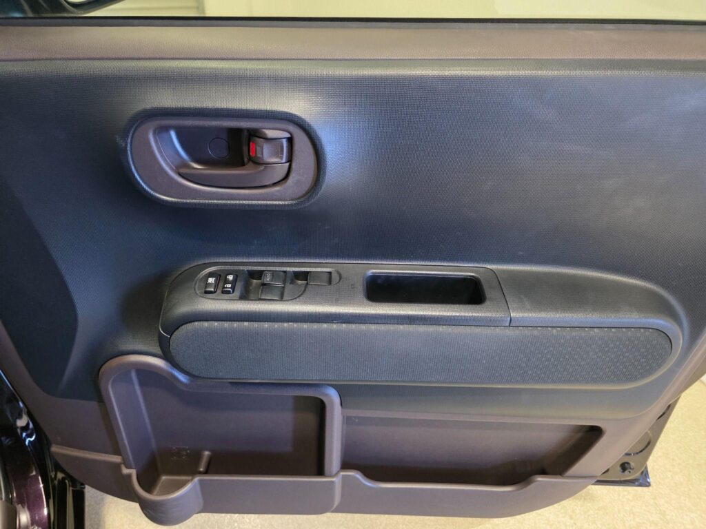 2015 Toyota Spade Y