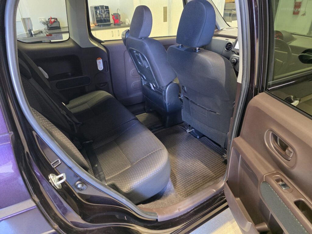 2015 Toyota Spade Y