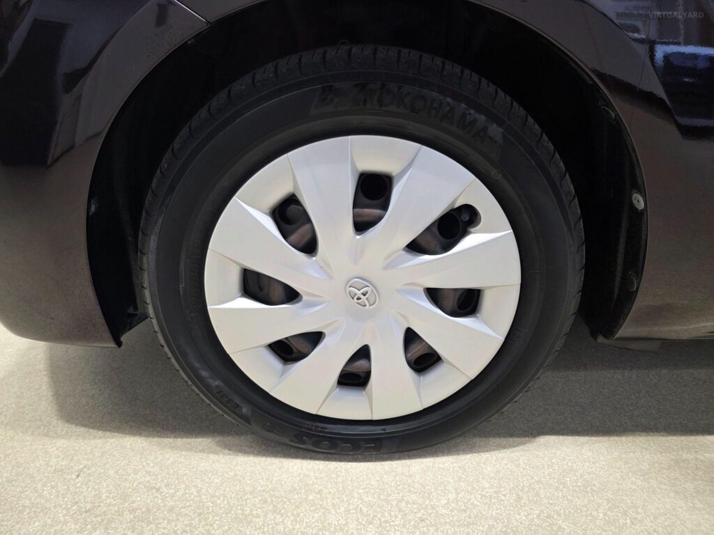 2015 Toyota Spade Y