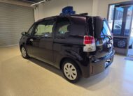 2015 Toyota Spade Y