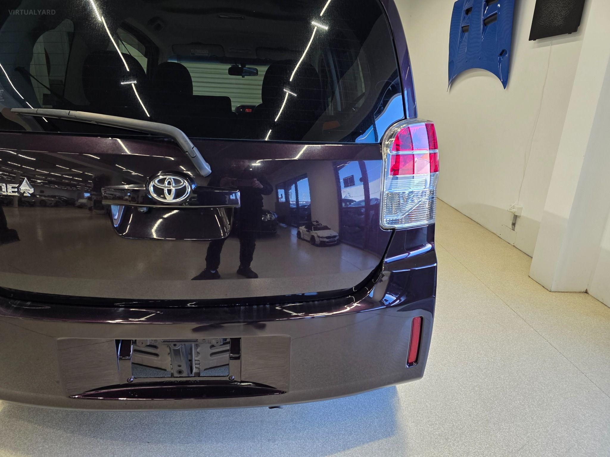 2015 Toyota Spade Y