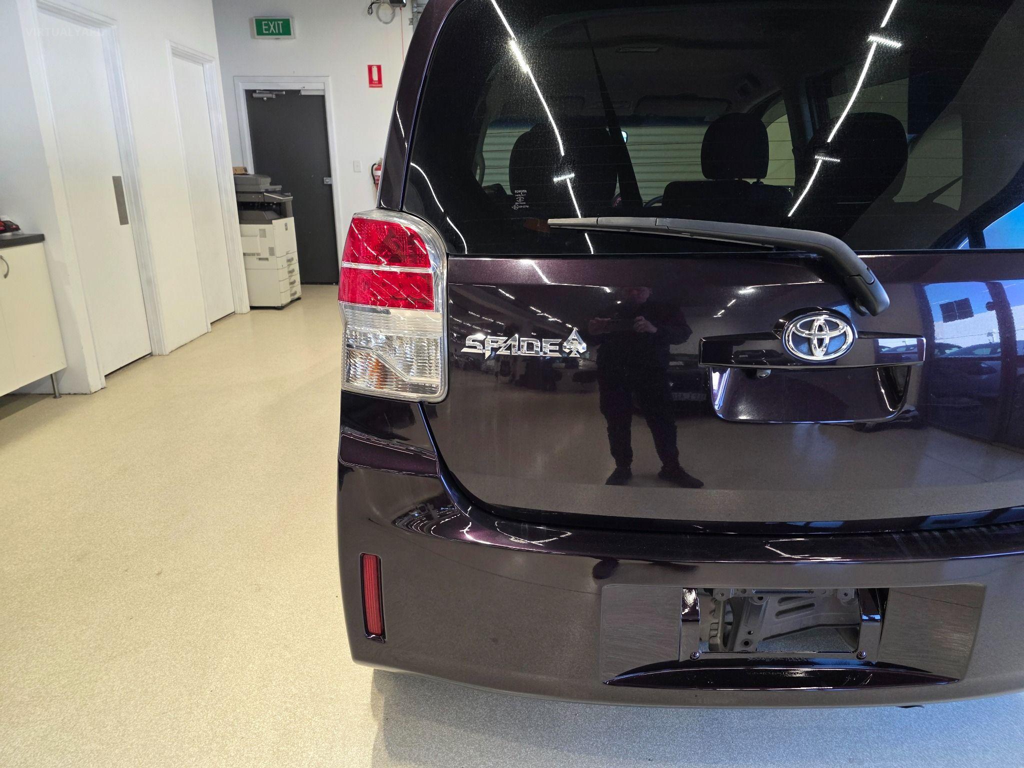 2015 Toyota Spade Y