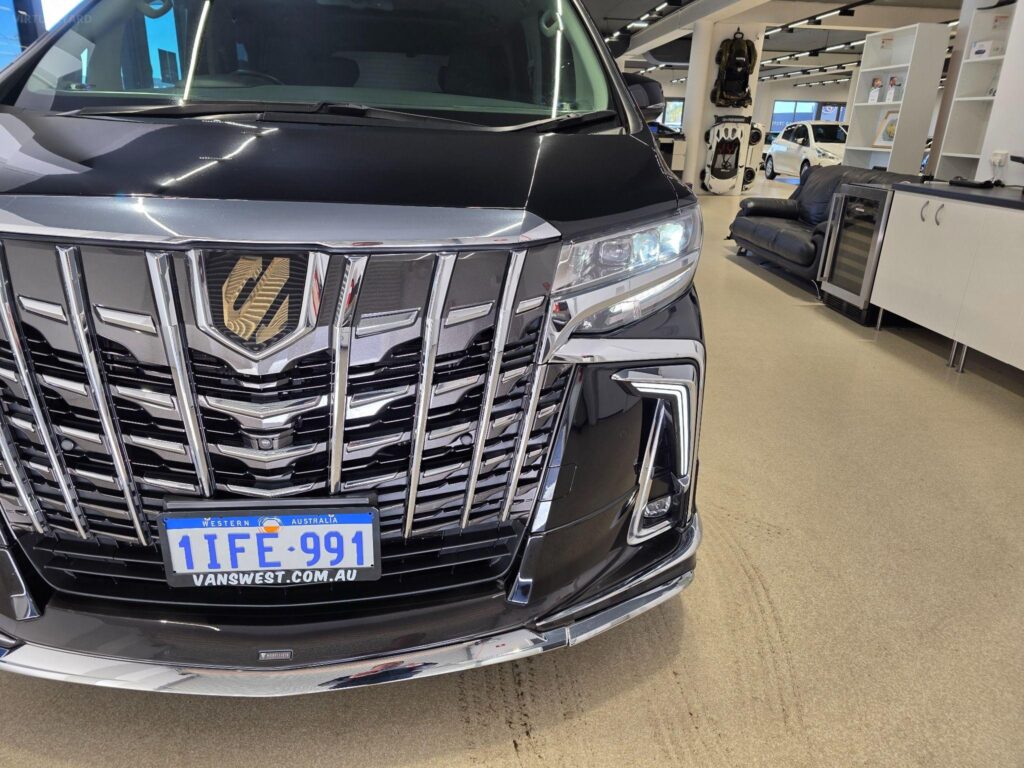 2018 TOYOTA ALPHARD AWD SRC (HYBRID) AYH30