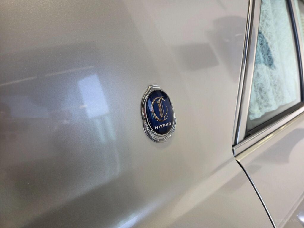 2019 TOYOTA Century V8 Hybrid UWG60