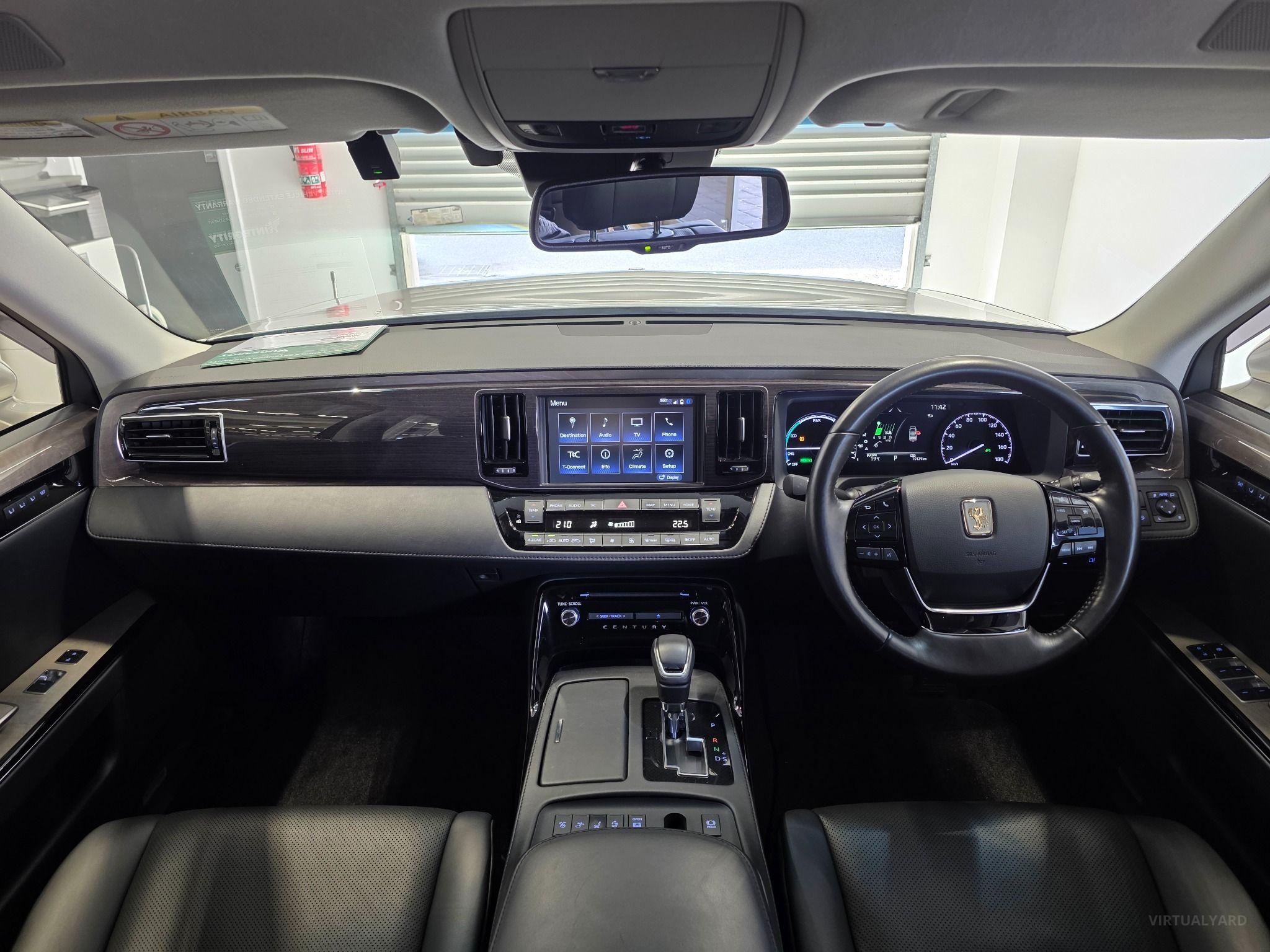 2019 TOYOTA Century V8 Hybrid UWG60