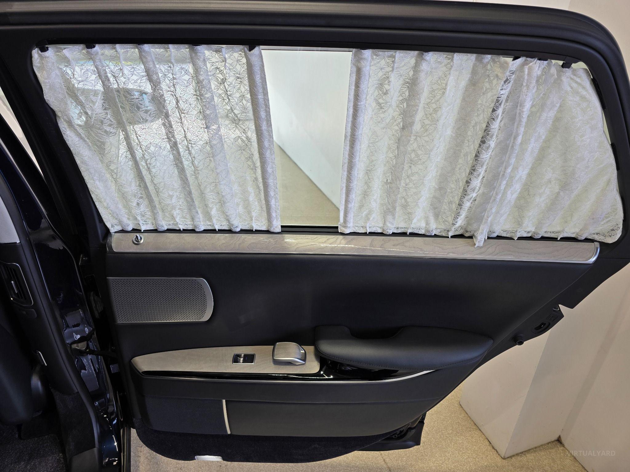 2019 TOYOTA Century V8 Hybrid UWG60