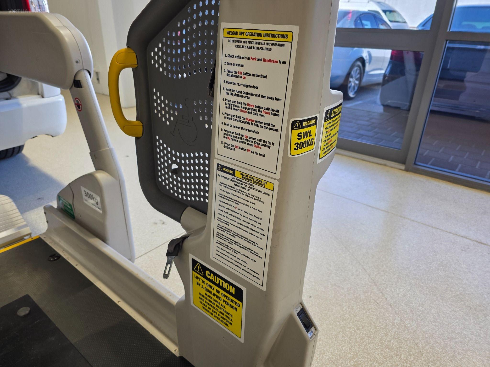 2014 Toyota Hiace WELCAB AWD KDH206