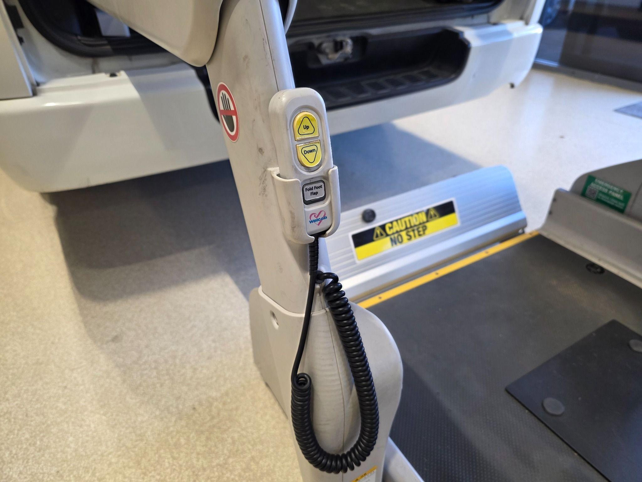 2014 Toyota Hiace WELCAB AWD KDH206