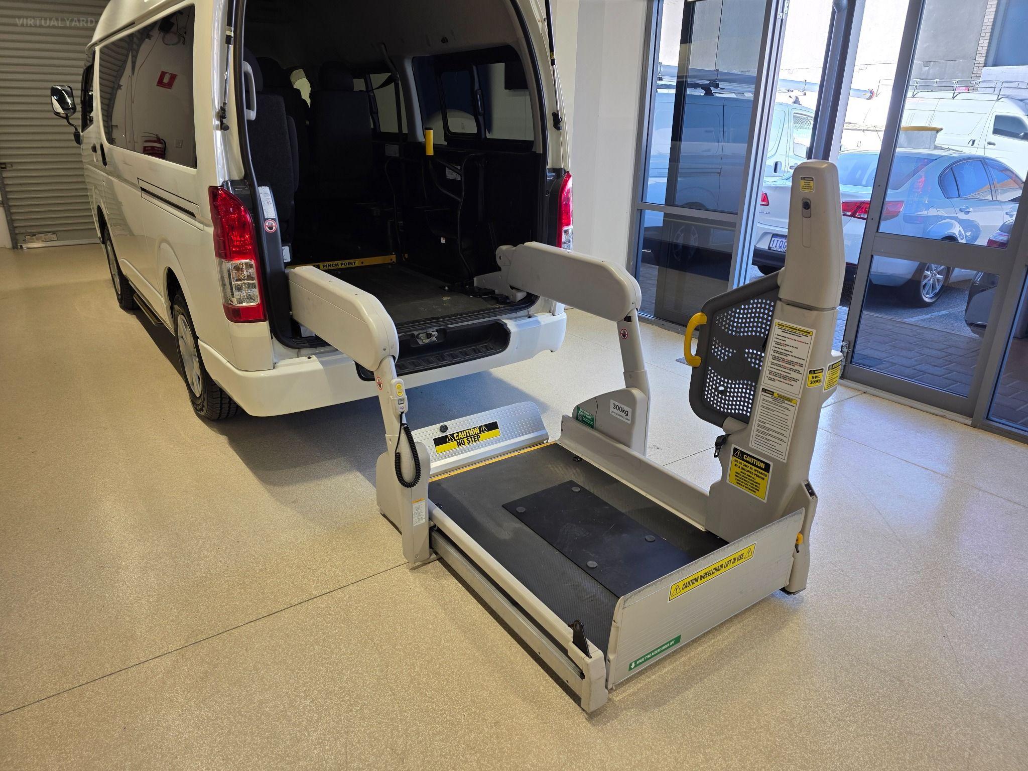 2014 Toyota Hiace WELCAB AWD KDH206