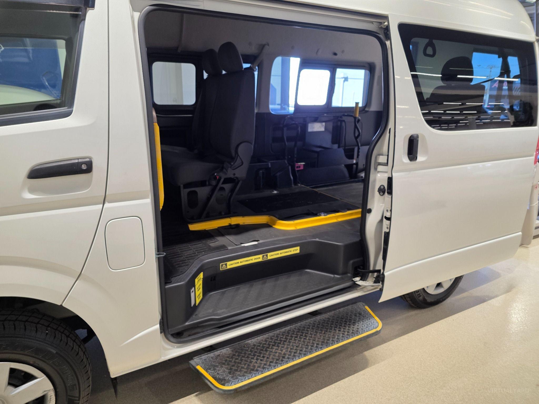 2014 Toyota Hiace WELCAB AWD KDH206