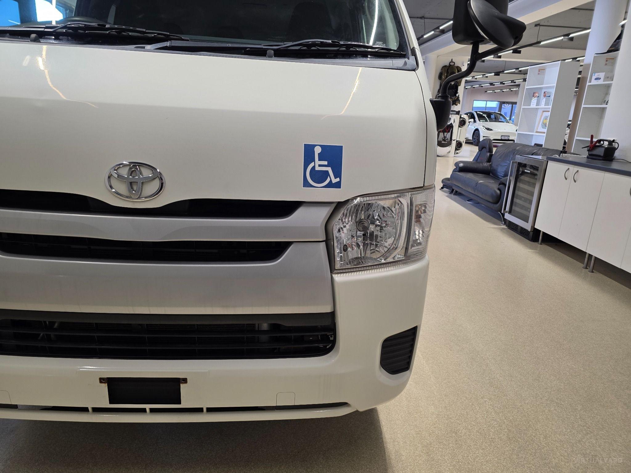 2014 Toyota Hiace WELCAB AWD KDH206
