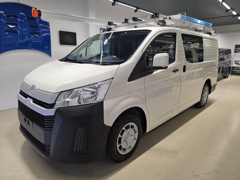 2024 TOYOTA HIACE LWB (4 DOOR OPTION) GDH300R