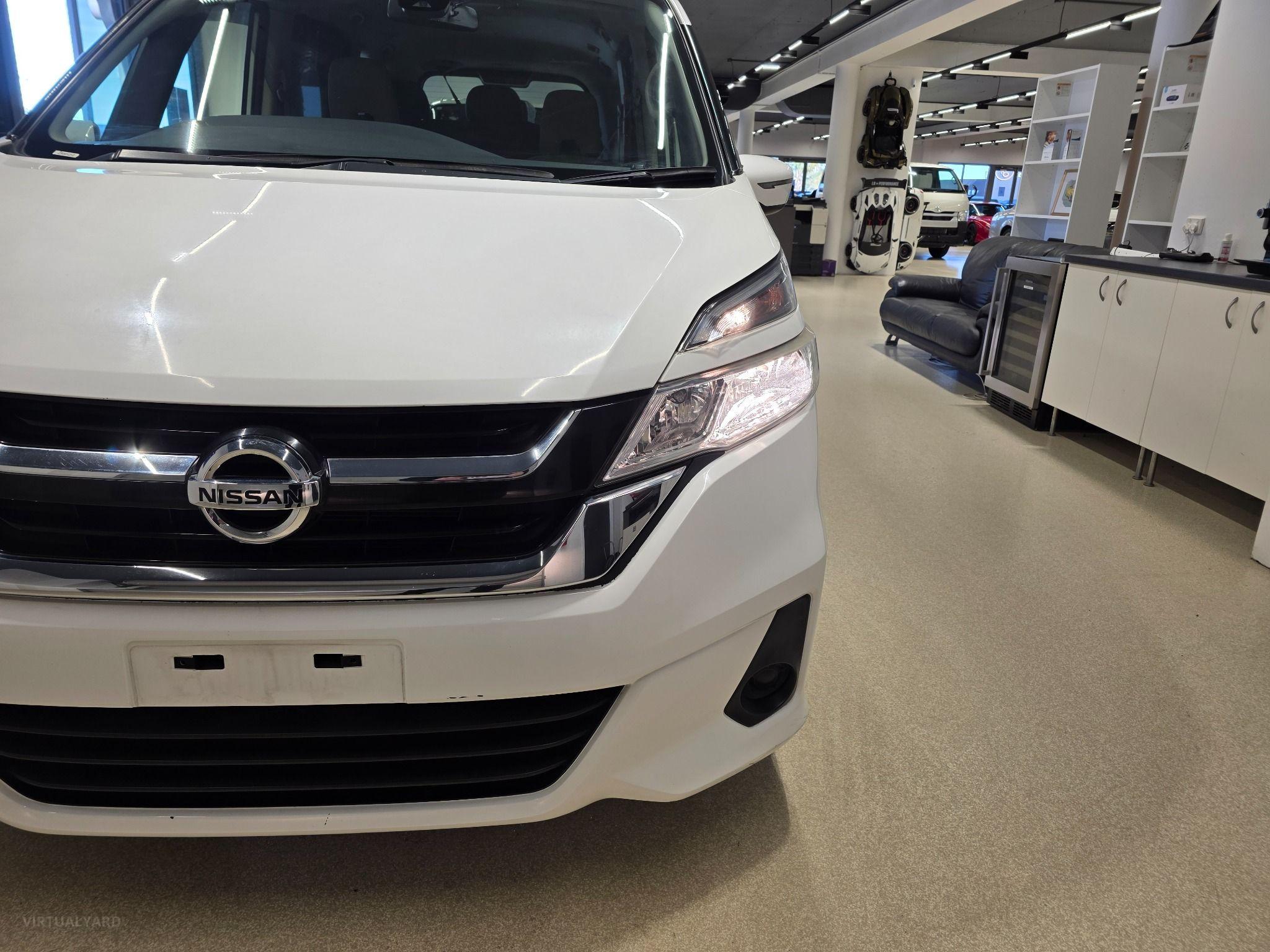 2017 NISSAN SERENA 8 Seater S-Hybrid X ANCIENTE GC27