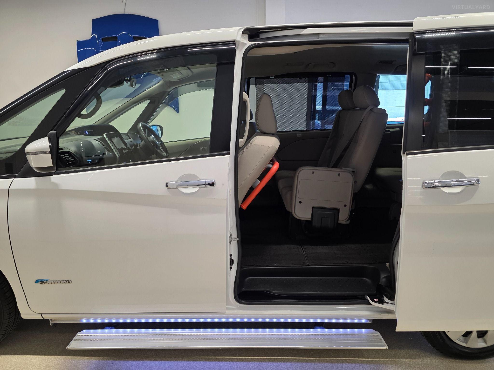 2017 NISSAN SERENA 8 Seater S-Hybrid X ANCIENTE GC27