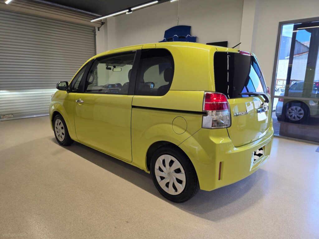 2015 TOYOTA SPADE F