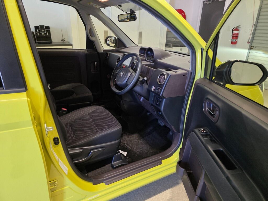 2015 TOYOTA SPADE F