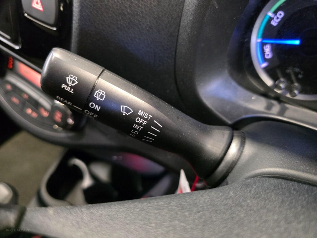 2019 TOYOTA VITZ HYBRID F 2WD NHP130