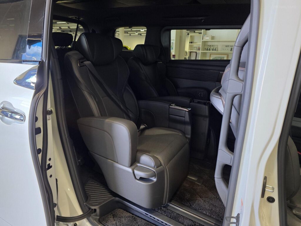 2024 TOYOTA ALPHARD Z AGH40