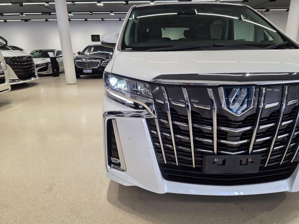 2021 TOYOTA ALPHARD HYBRID AWD AYH30