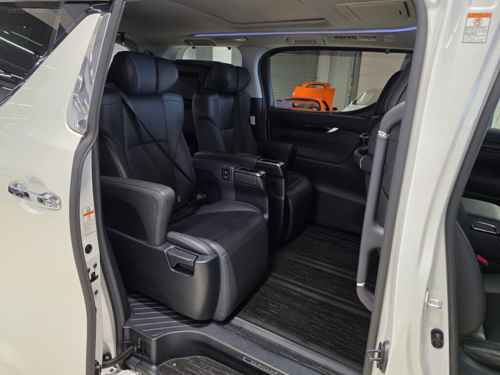 2021 TOYOTA ALPHARD HYBRID AWD AYH30